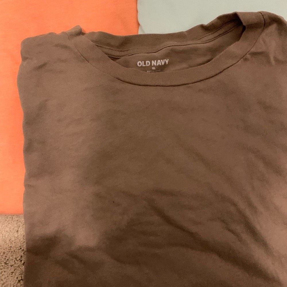 Old Navy Tee Shirt Lot Of 3 Men’s - 2 Larges And 1 XL - Picture 6 of 7